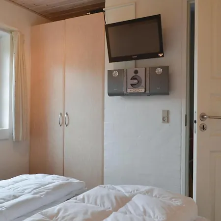 Amazing Home In Ringkbing With 6 Bedrooms, Wifi And Indoor Swimming Pool
