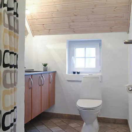 Amazing Home In Ringkbing With 6 Bedrooms, Wifi And Indoor Swimming Pool * Ringkobing
