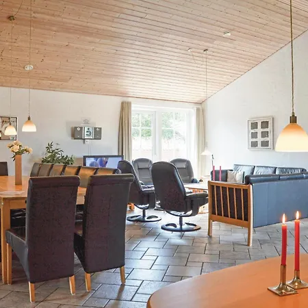 Holiday home Amazing Home In Ringkbing With 6 Bedrooms, Wifi And Indoor Swimming Pool *