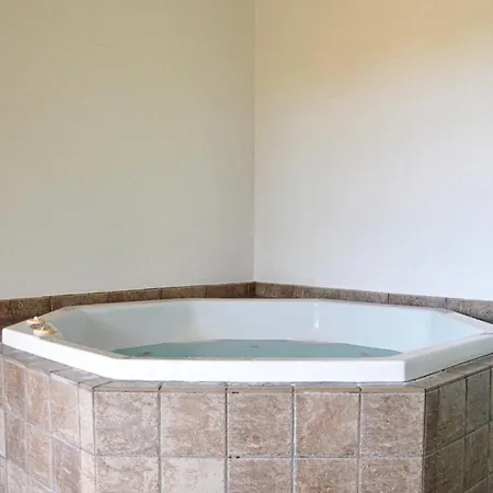 Amazing Home In Ringkbing With 6 Bedrooms, Wifi And Indoor Swimming Pool Ringkobing